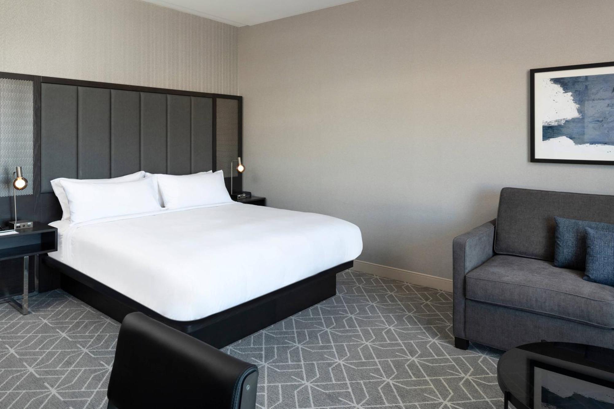 Deluxe King Room with View,1631554861:JPEG